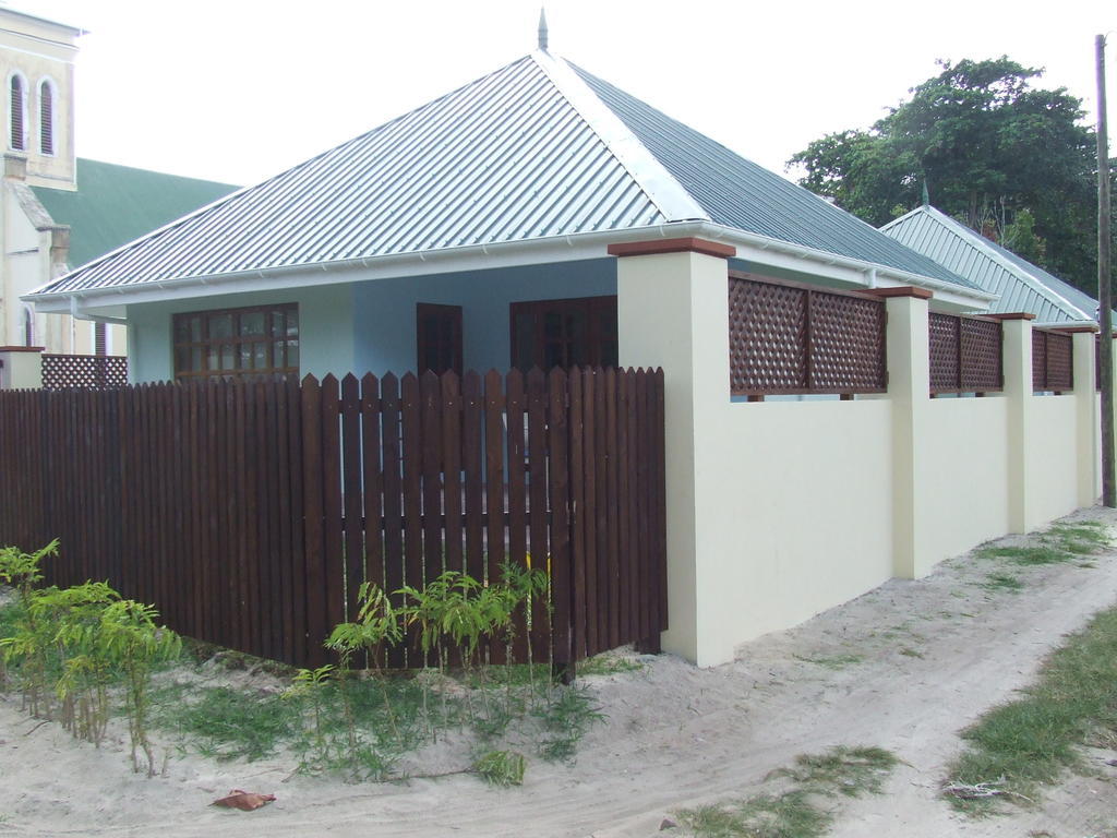 Le Relax Self Catering Apartment La Digue  Extérieur photo