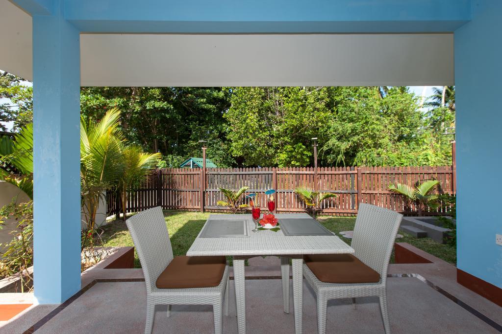 Le Relax Self Catering Apartment La Digue  Extérieur photo