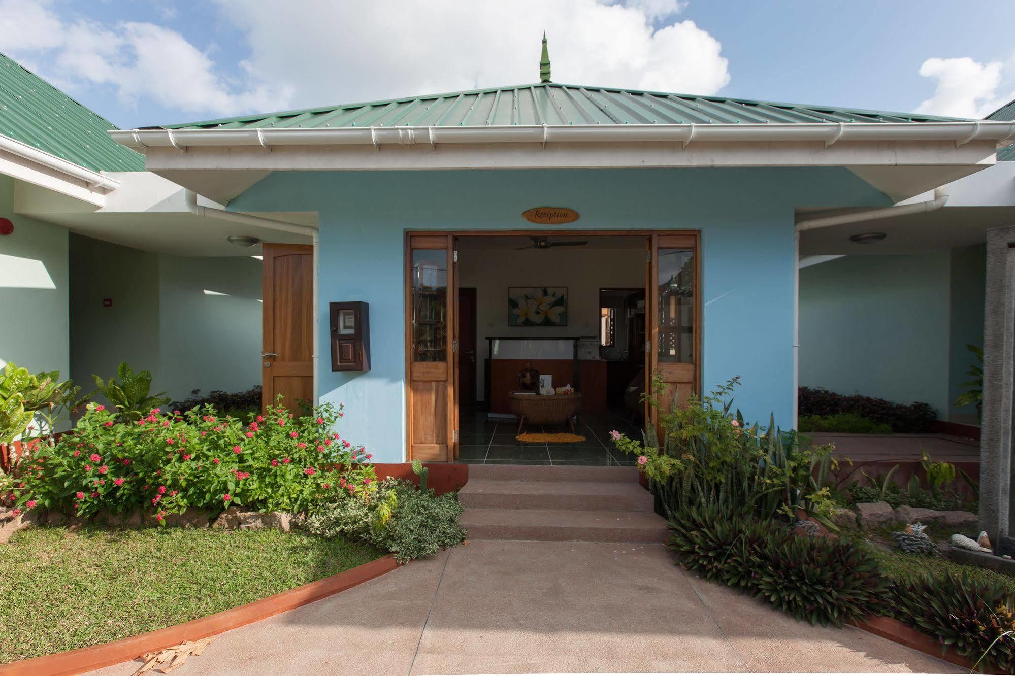 Le Relax Self Catering Apartment La Digue  Extérieur photo