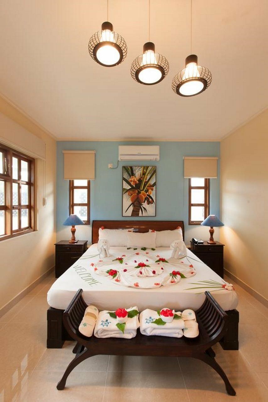 Le Relax Self Catering Apartment La Digue  Extérieur photo